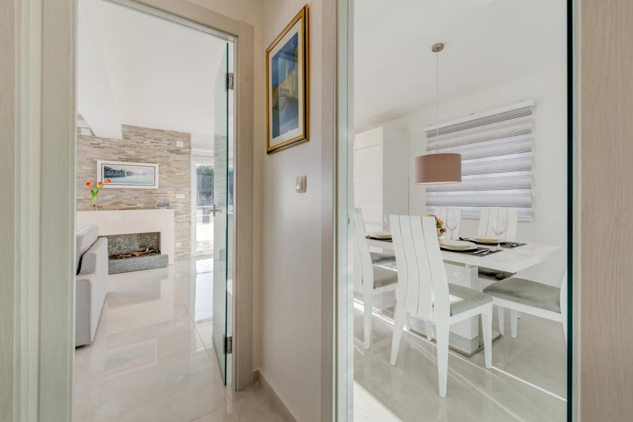 Joy 1 Apartment Novalja Exterior photo