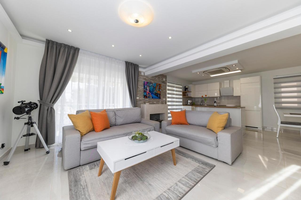 Joy 1 Apartment Novalja Exterior photo